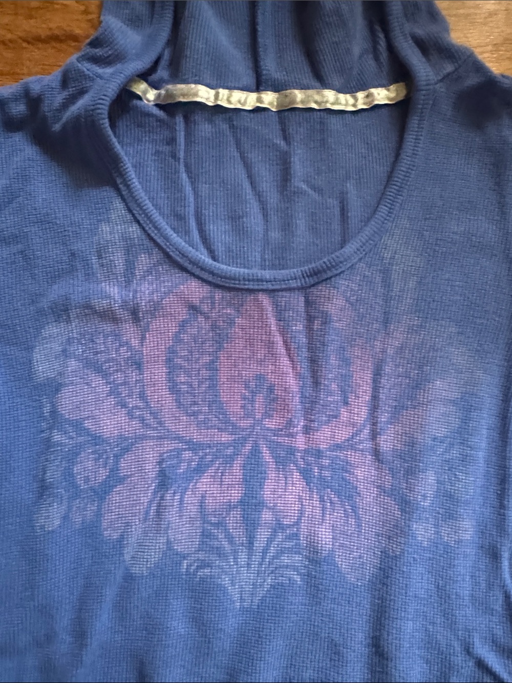 Green Apple Yoga Bamboo Vibrant Lotus Long Sleeve Top - NWT - BLUE- Size Small